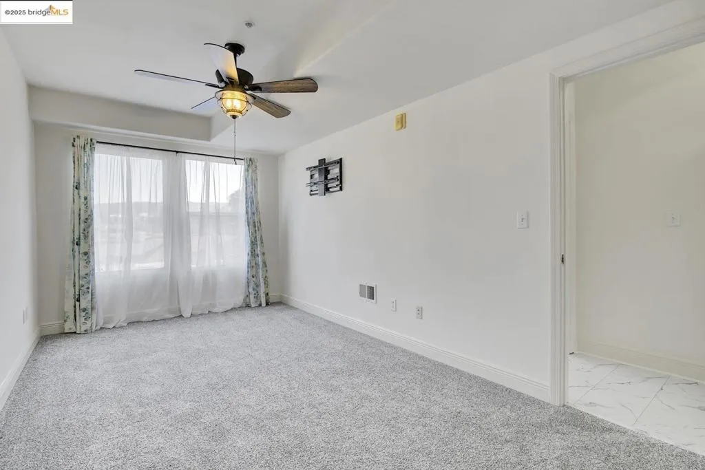 1515 14th Ave 302, Oakland, California 94606 home-pic-22