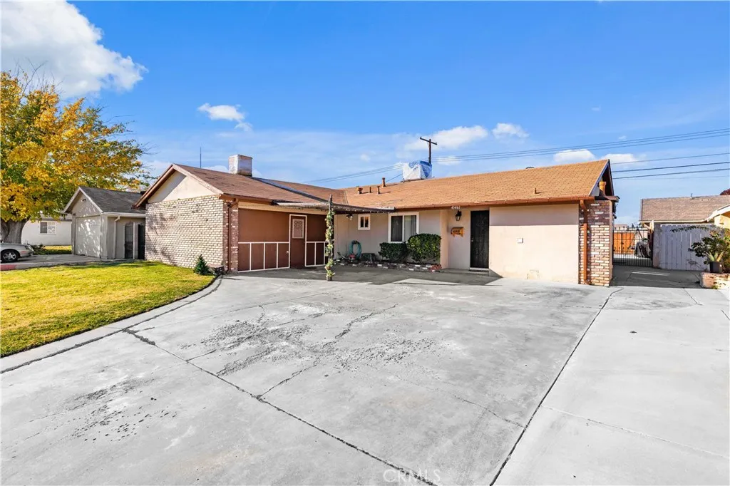 45461 3rd E, Lancaster, California 93535 home-pic-1