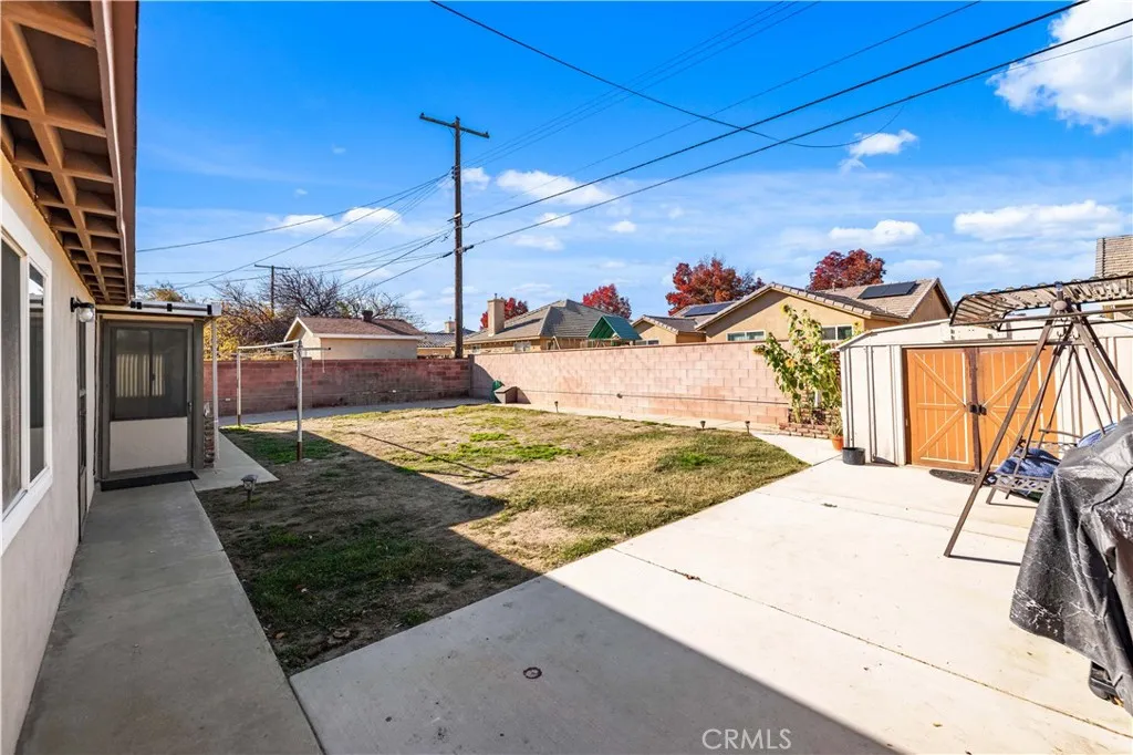 45461 3rd E, Lancaster, California 93535 home-pic-19