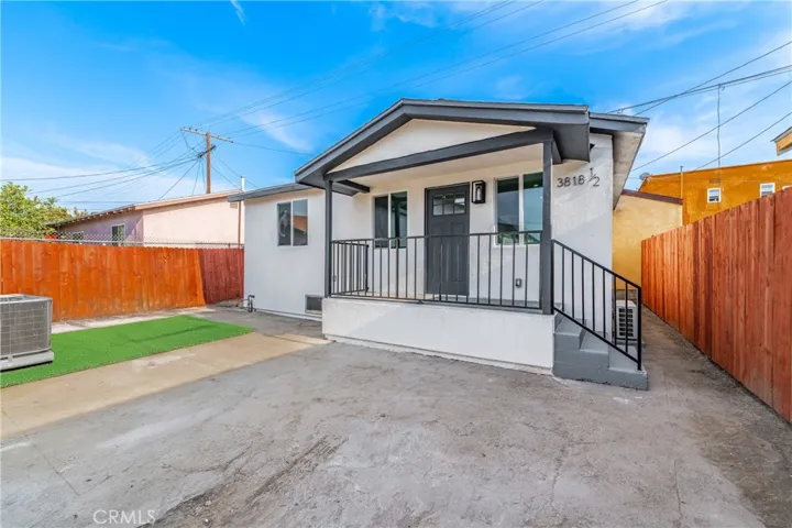3818 Crawford, Los Angeles, California 90011