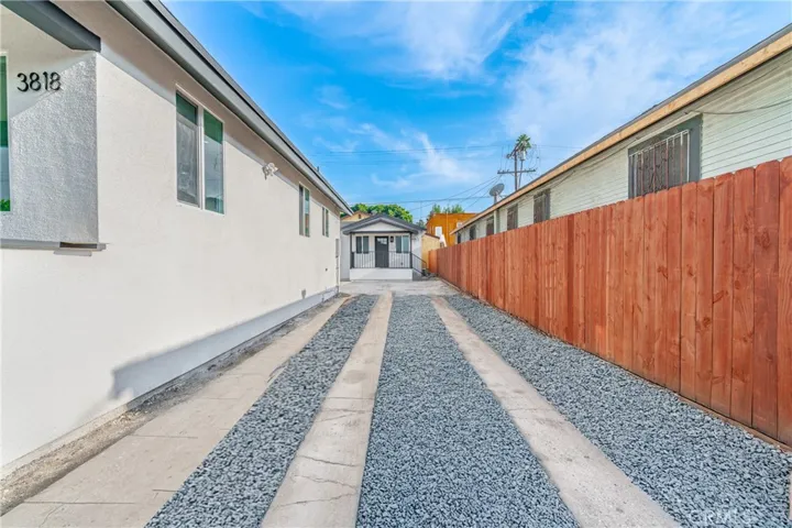 3818 Crawford, Los Angeles, California 90011