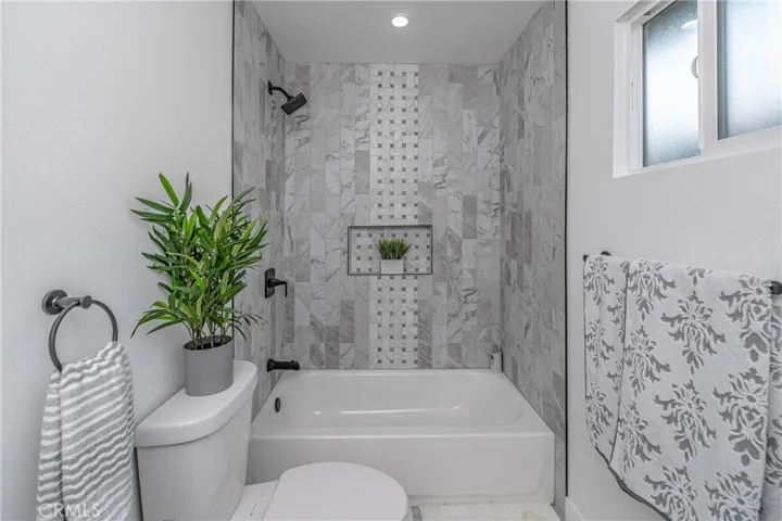 3818 Crawford, Los Angeles, California 90011