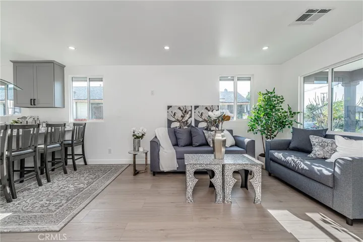 3818 Crawford, Los Angeles, California 90011