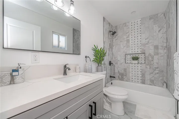 3818 Crawford, Los Angeles, California 90011