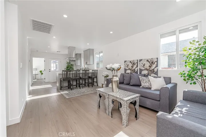 3818 Crawford, Los Angeles, California 90011
