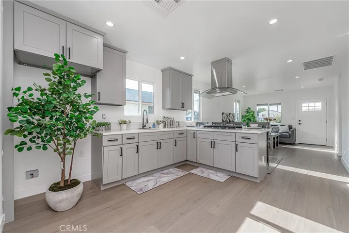 3818 Crawford, Los Angeles, California 90011