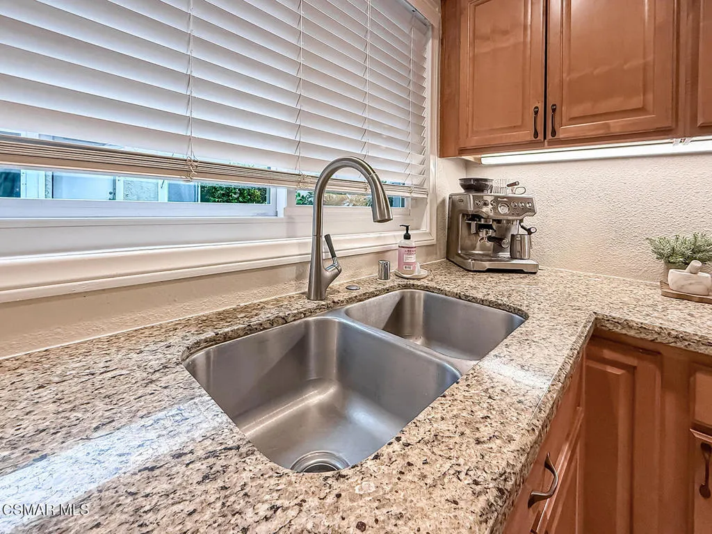 3476 Lockwood Court 33, Simi Valley, California 93063 home-pic-7