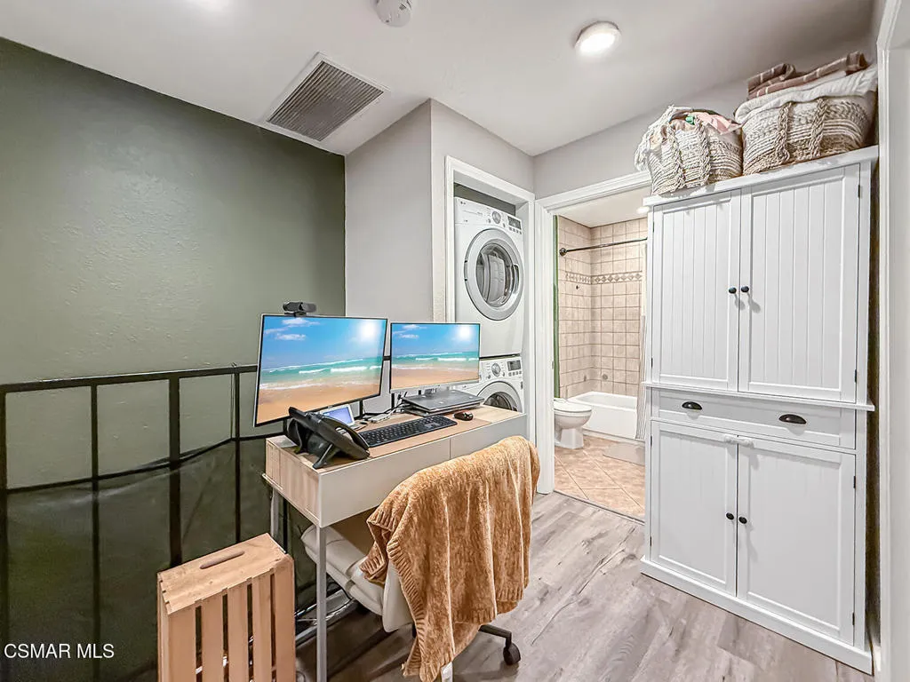 3476 Lockwood Court 33, Simi Valley, California 93063 home-pic-14