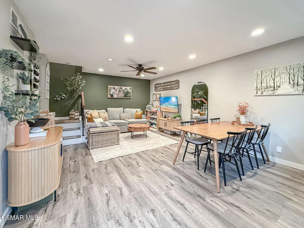 3476 Lockwood Court 33, Simi Valley, California 93063 home-pic-1
