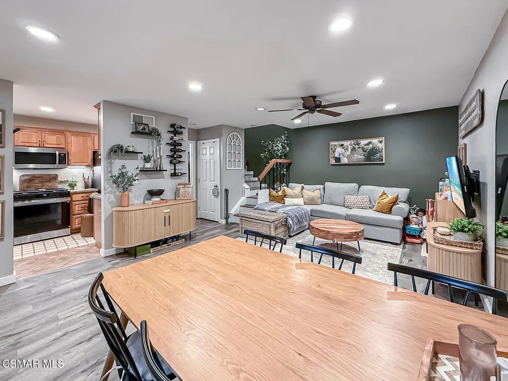 3476 Lockwood Court 33, Simi Valley, California 93063 home-pic-4