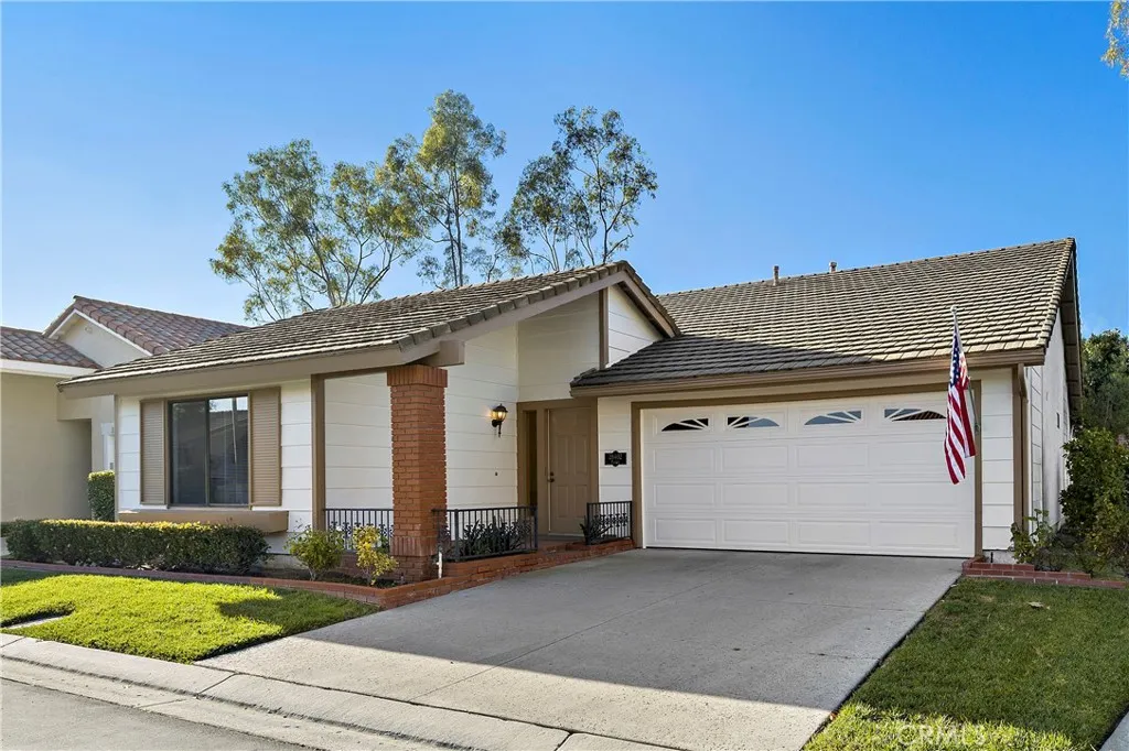 28402 Pacheco, Mission Viejo, California 92692 home-pic-1