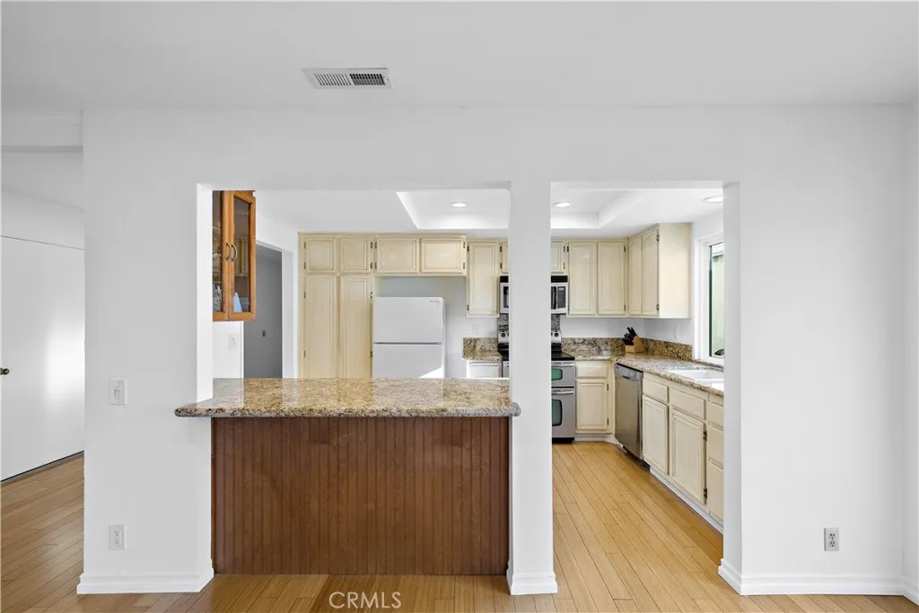 28402 Pacheco, Mission Viejo, California 92692 home-pic-12