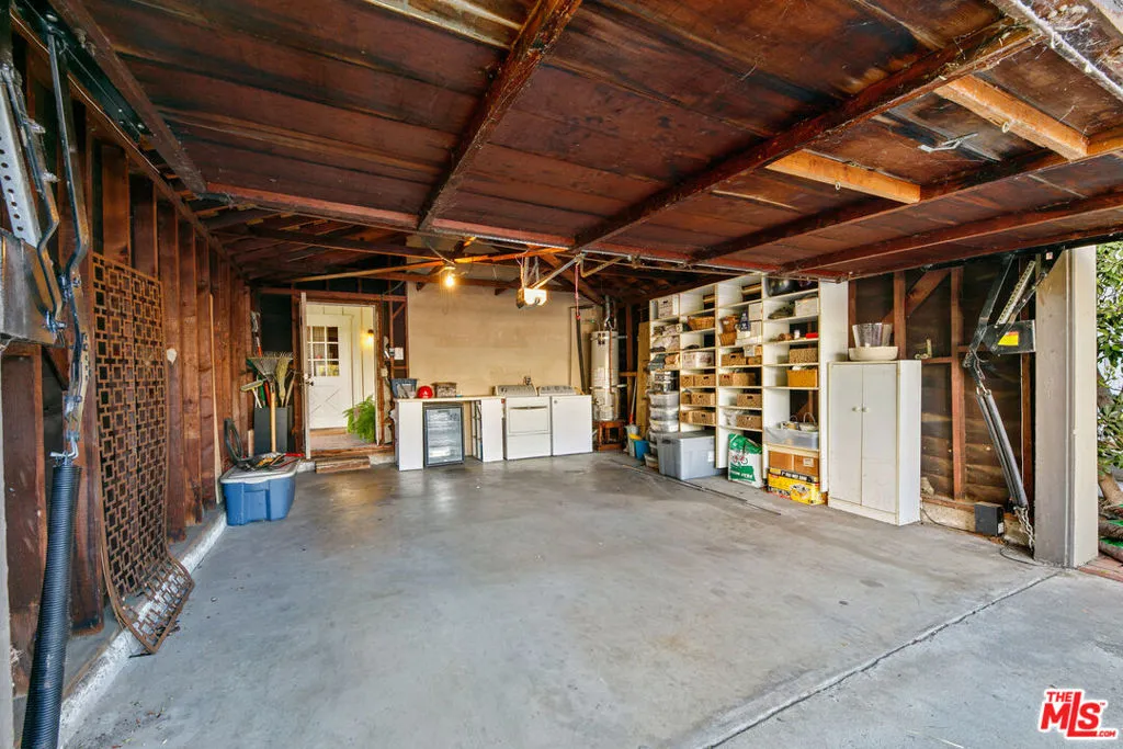 11672 Erwin Street, North Hollywood, California 91606 home-pic-31