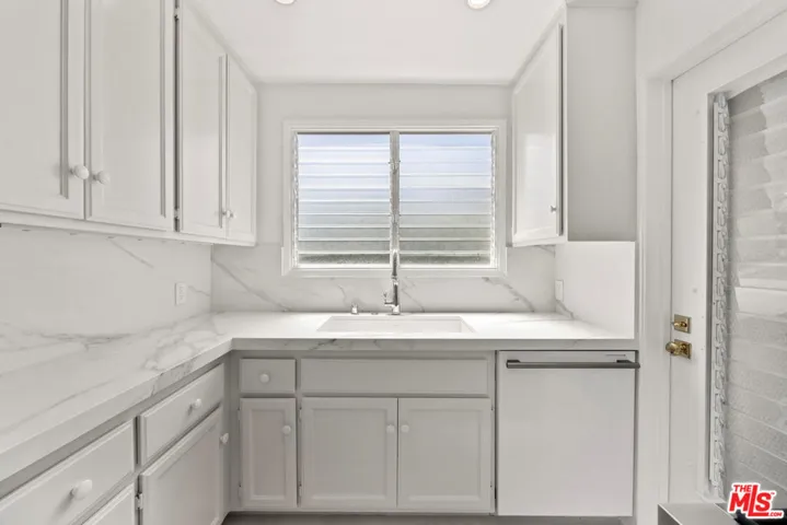 148 S Camden Drive F, Beverly Hills, California 90212