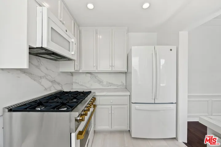 148 S Camden Drive F, Beverly Hills, California 90212