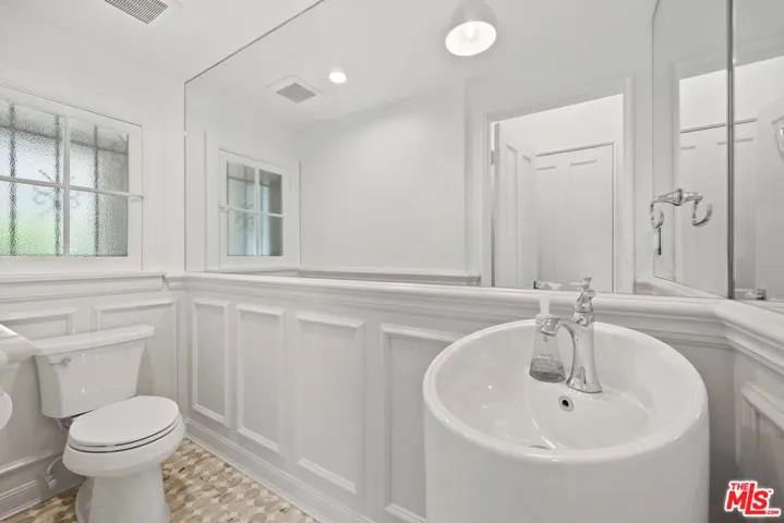 148 S Camden Drive F, Beverly Hills, California 90212