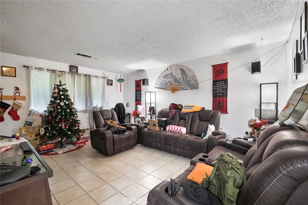 6700 Rex, Winton, California 95388 home-pic-6