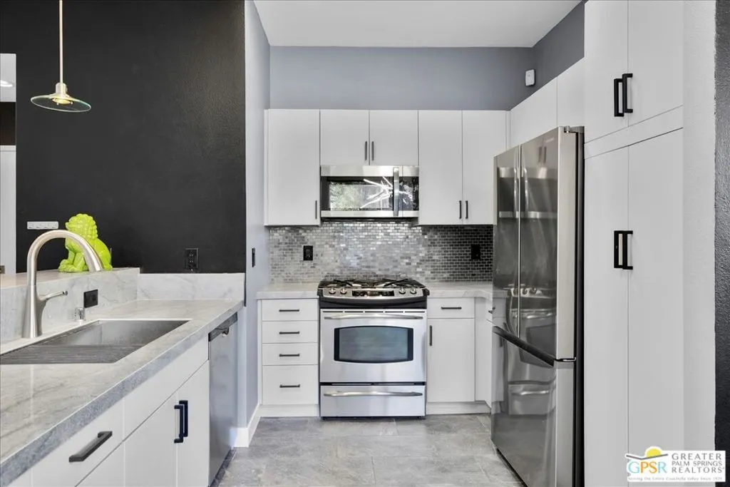 3601 Melody Lane, Palm Springs, California 92262 home-pic-3