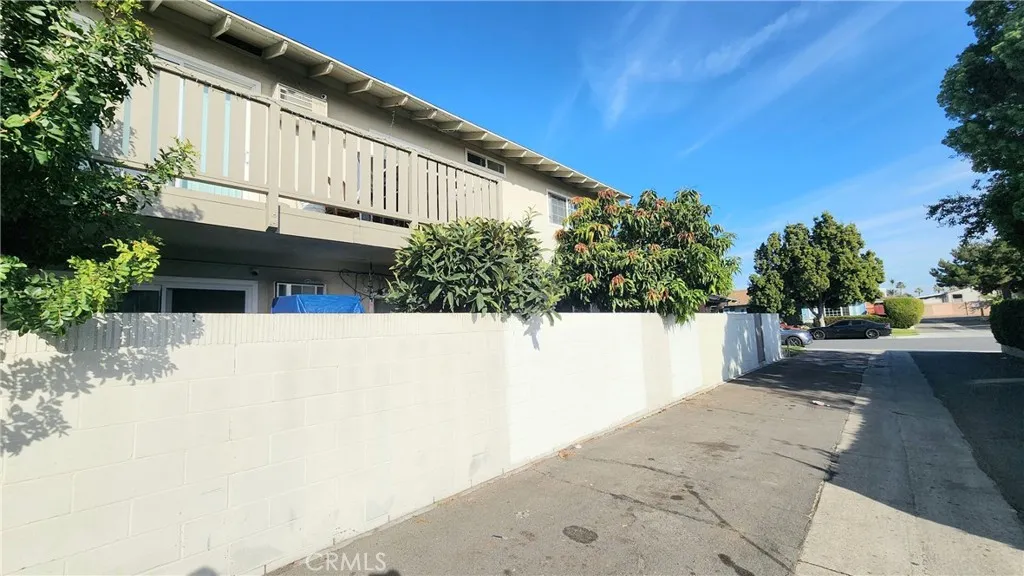 229 S Delano 4, Anaheim, California 92804 home-pic-4