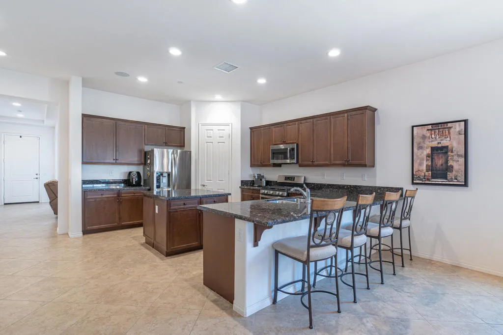 42897 Cusino Court, Indio, California 92203 home-pic-7
