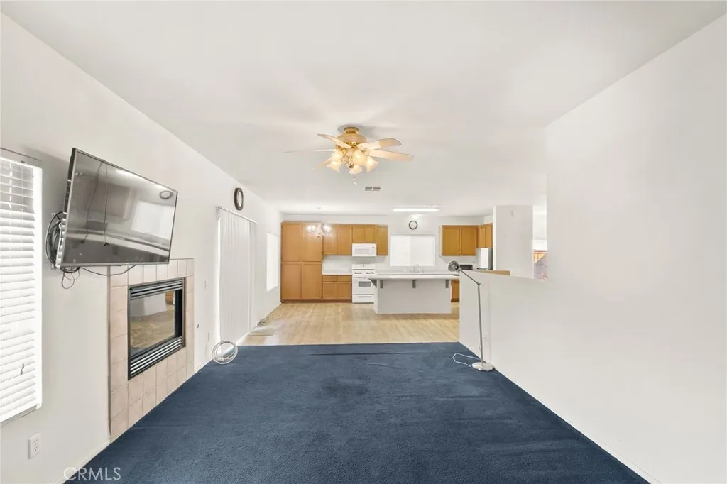 27297 Sierra Madre Drive, Murrieta, California 92563 home-pic-17