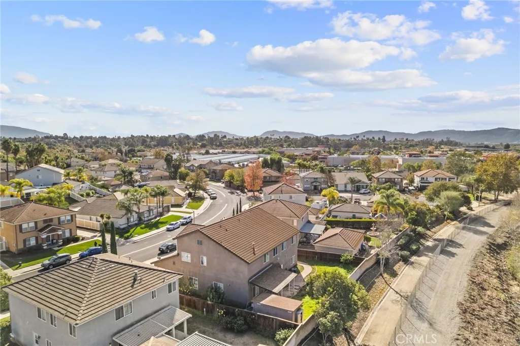27297 Sierra Madre Drive, Murrieta, California 92563 home-pic-50