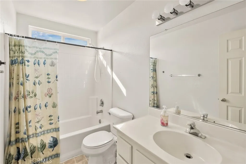 27297 Sierra Madre Drive, Murrieta, California 92563 home-pic-38