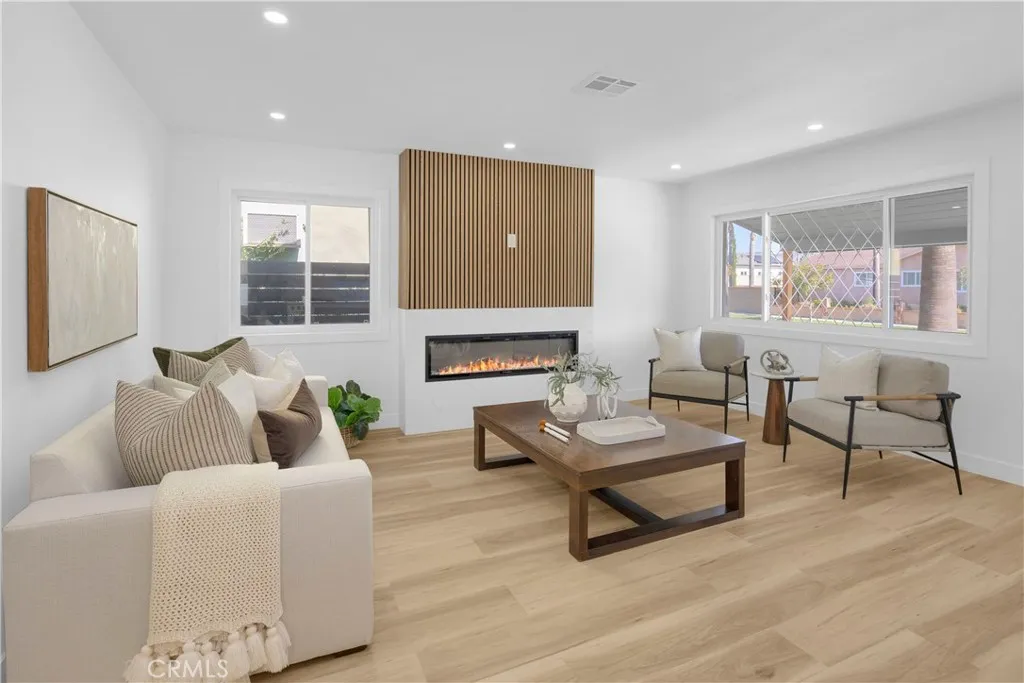 338 S James Street, Orange, California 92869 home-pic-7
