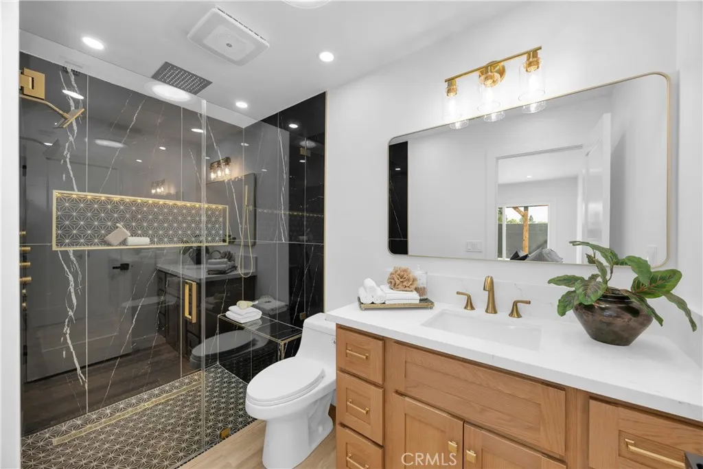 338 S James Street, Orange, California 92869 home-pic-12
