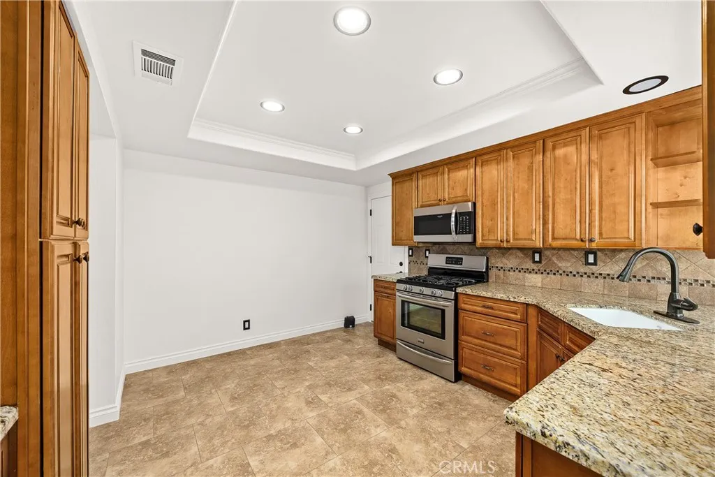 9862 Solazzo, Rancho Cucamonga, California 91730 home-pic-12