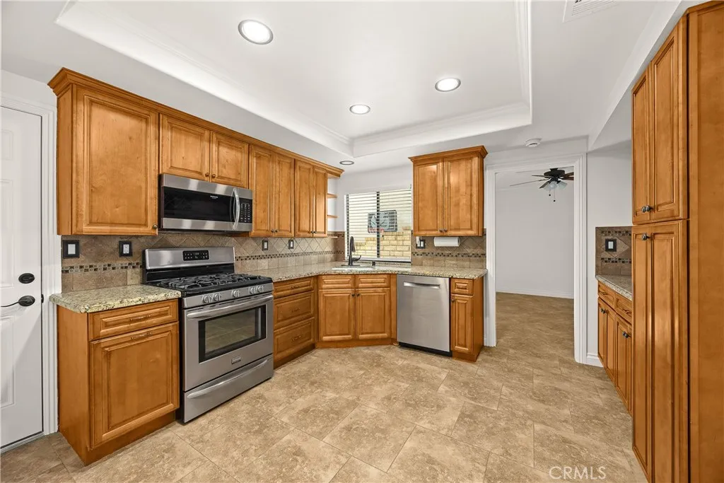 9862 Solazzo, Rancho Cucamonga, California 91730 home-pic-13