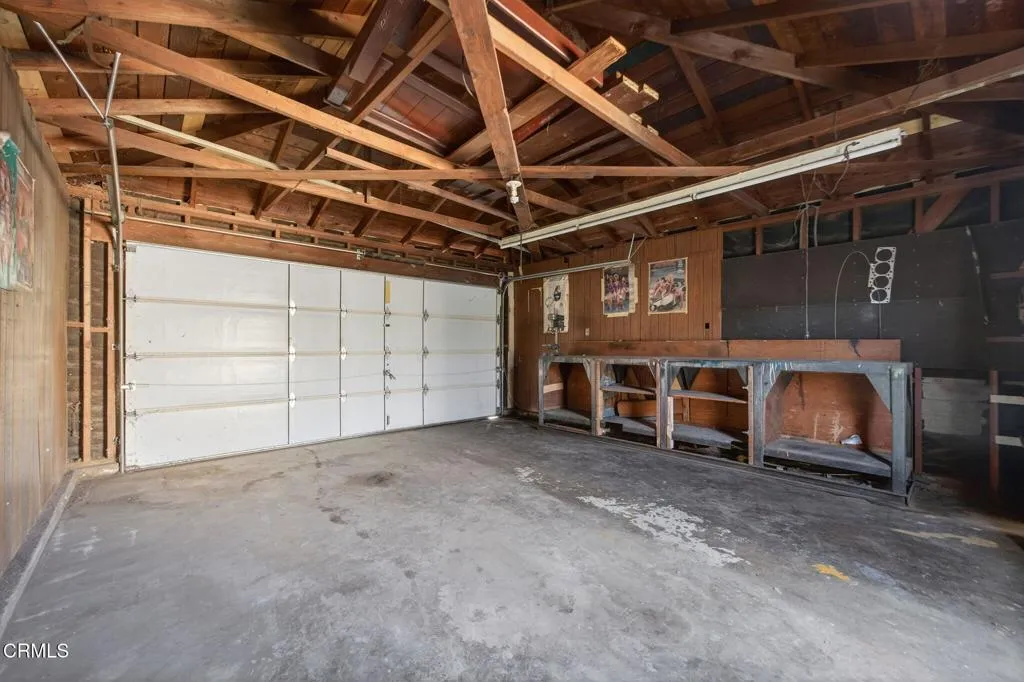 236 E Poplar Street, Oxnard, California 93033 home-pic-18