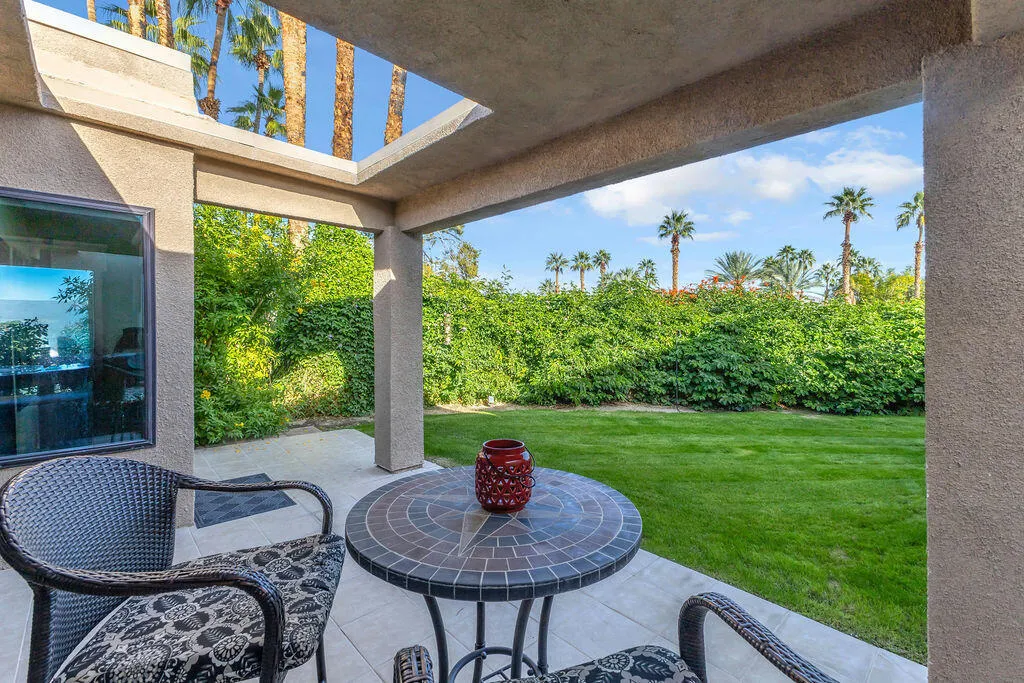 48590 Oakwood Way, Palm Desert, California 92260 home-pic-0