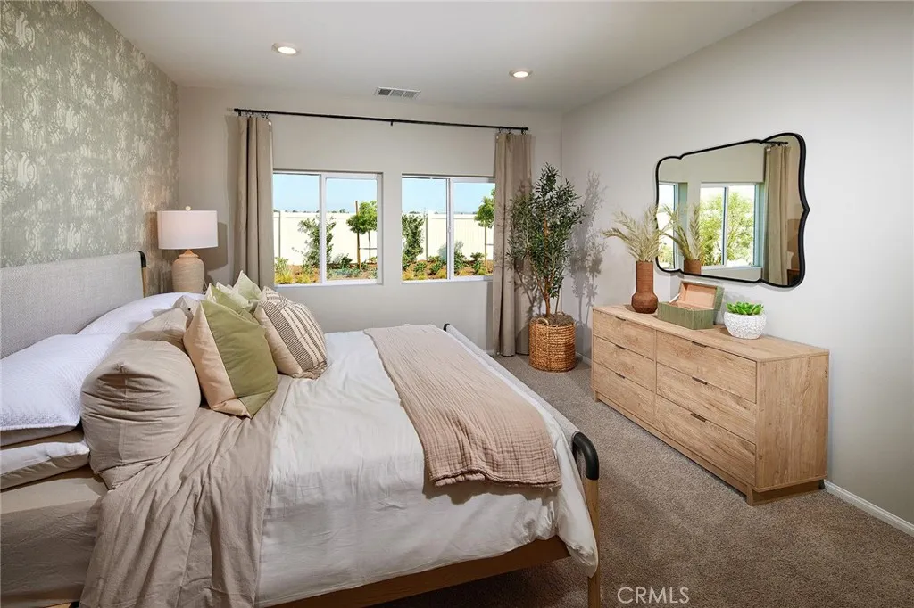 2102 El Nido Avenue, Perris, California 92571 home-pic-7