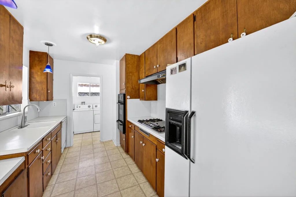 765 N Paseo De Anza, Palm Springs, California 92262 home-pic-12