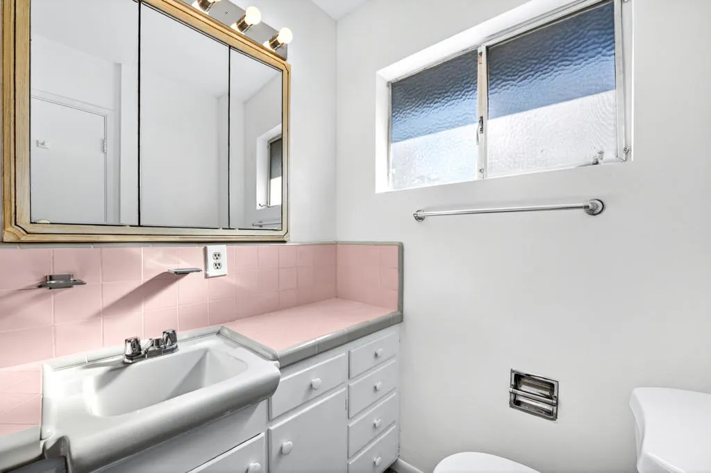 765 N Paseo De Anza, Palm Springs, California 92262 home-pic-22