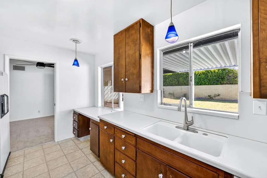 765 N Paseo De Anza, Palm Springs, California 92262 home-pic-13