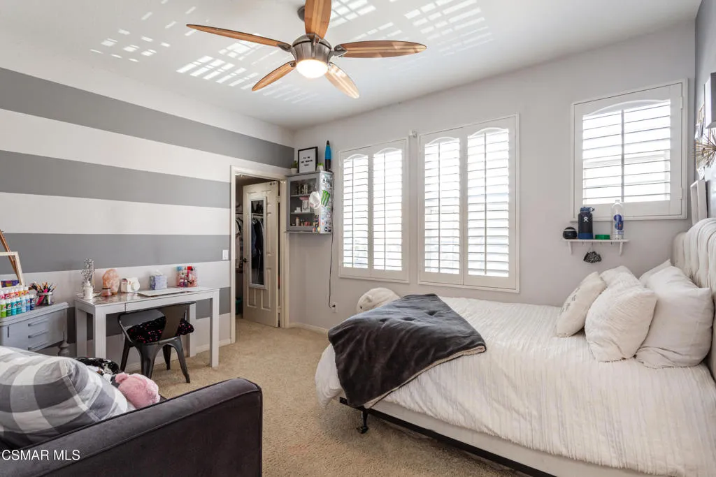 68 E Twisted Oak Drive, Simi Valley, California 93065 home-pic-18