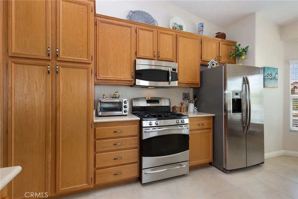 7397 Village Way, Yucca Valley, California 92284 home-pic-3