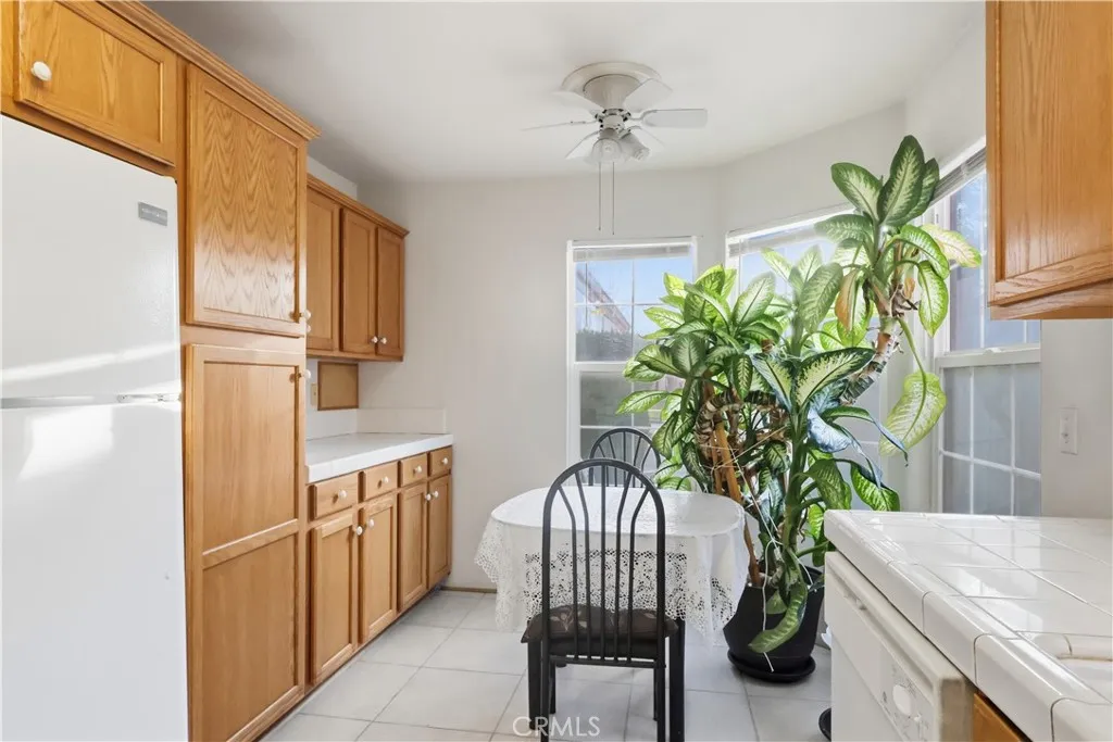 19020 Stoddard Way, Apple Valley, California 92308 home-pic-12