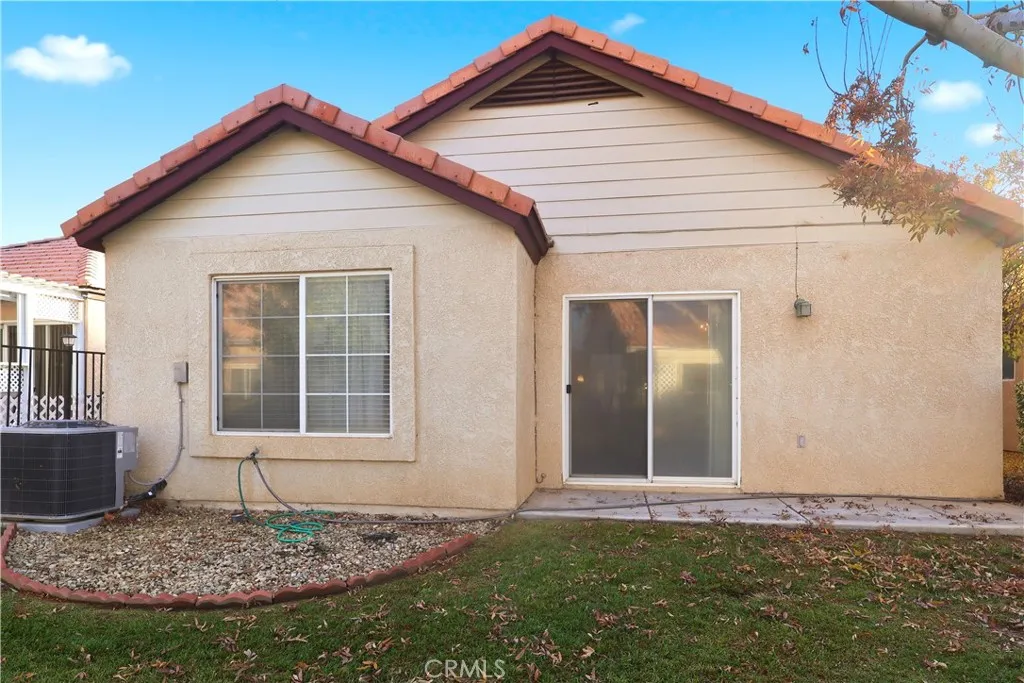 19020 Stoddard Way, Apple Valley, California 92308 home-pic-22