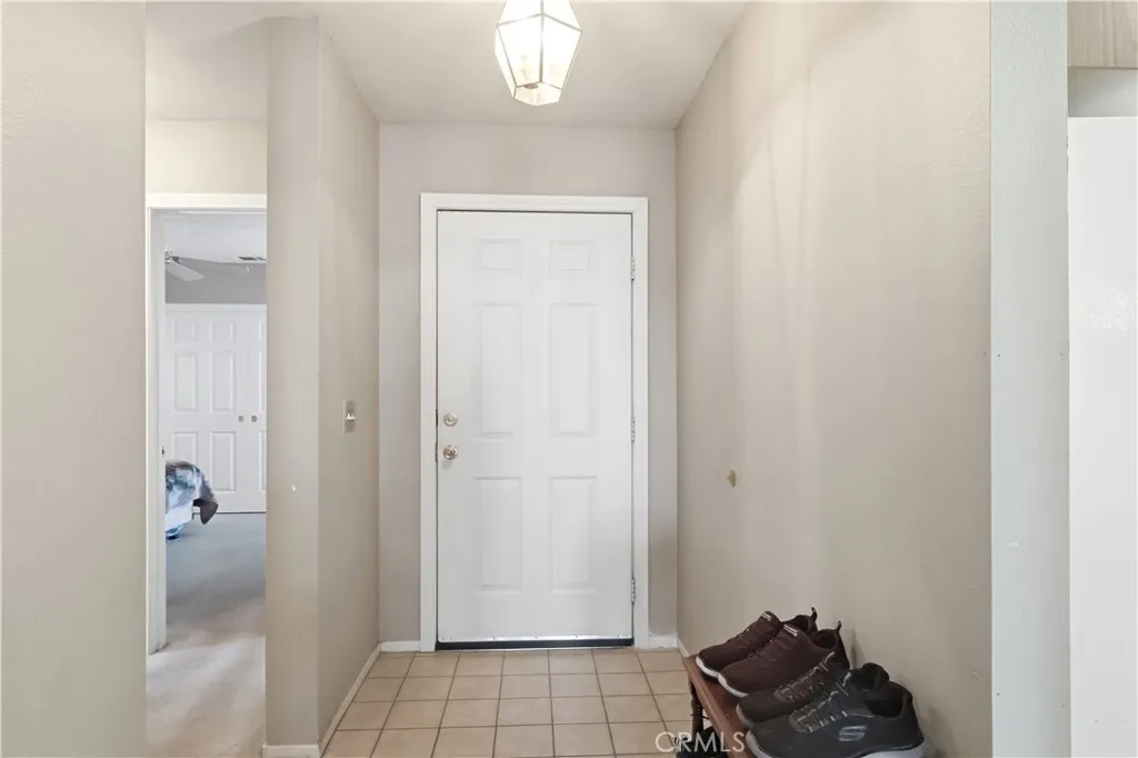 19020 Stoddard Way, Apple Valley, California 92308 home-pic-10