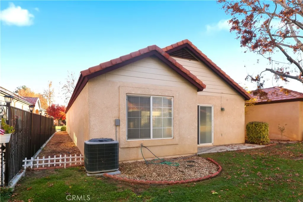 19020 Stoddard Way, Apple Valley, California 92308 home-pic-23