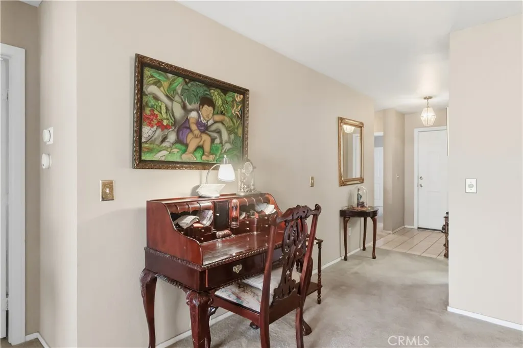 19020 Stoddard Way, Apple Valley, California 92308 home-pic-9