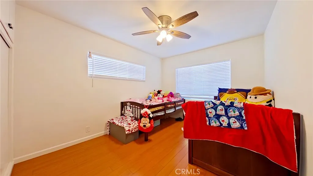 711 W Wilson, Glendale, California 91203 home-pic-16