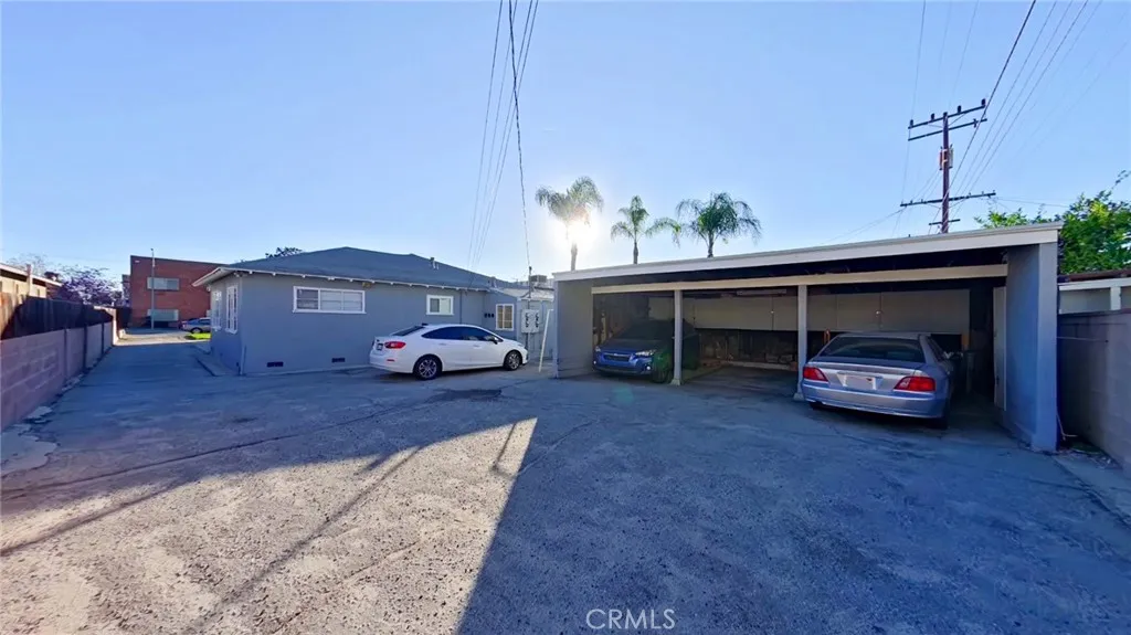 711 W Wilson, Glendale, California 91203 home-pic-20