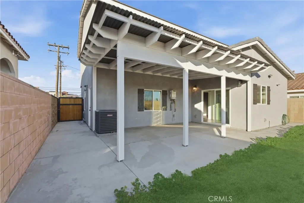 16843 Miller, Fontana, California 92336 home-pic-36