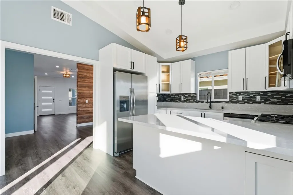 16843 Miller, Fontana, California 92336 home-pic-11