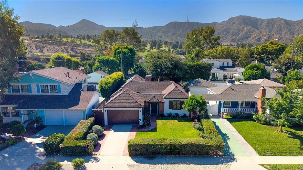 1324 W Morningside, Burbank, California 91506 home-pic-0