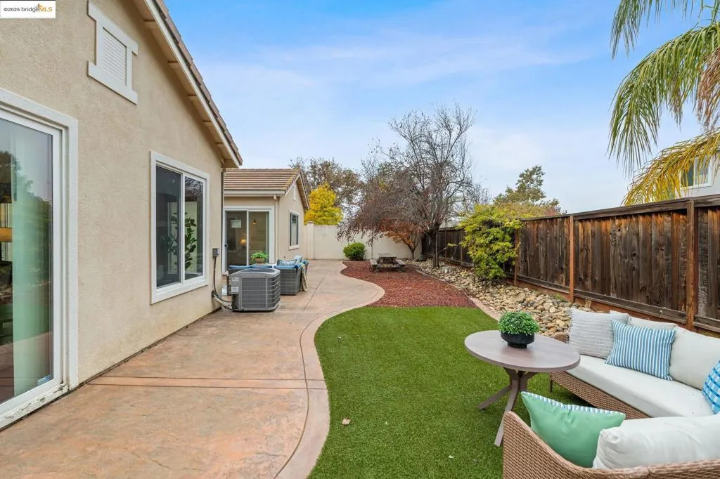 1839 Elizabeth Way, Brentwood, California 94513 home-pic-54